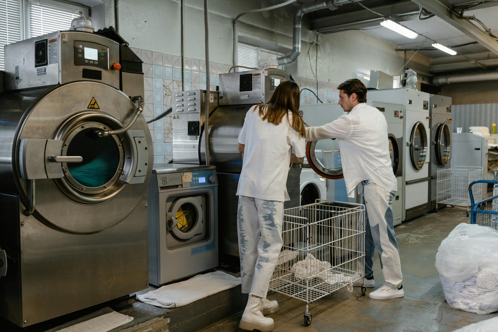 Industrial cleaning equipment